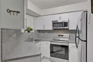 8365 SW 152nd Ave, Miami, FL 33193 - Photo 6