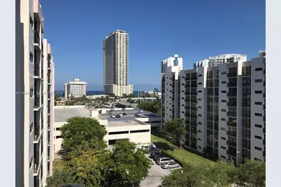 16919 N Bay Rd #816, Sunny Isles Beach, FL 33160 - Photo 4