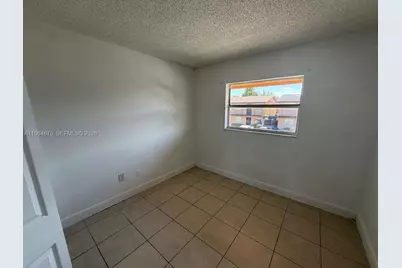 5491 W 24th Ave #39, Hialeah, FL 33016 - Photo 4