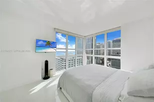 950 Brickell Bay Dr, Miami, FL 33131 - Photo 10