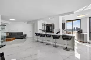 1000 Island Blvd, Aventura, FL 33160 - Photo 2