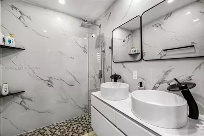 285 NW 45th St, Miami, FL 33127 - Photo 22