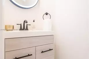 8760 NW 97th Ave, Doral, FL 33178 - Photo 8