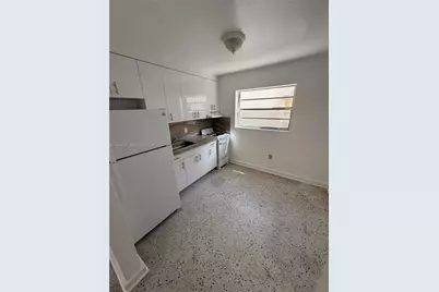 926 NW 5th St #2, Miami, FL 33128 - Photo 2