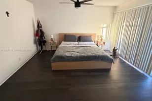 868 NW 81st Way, Plantation, FL 33324 - Photo 8