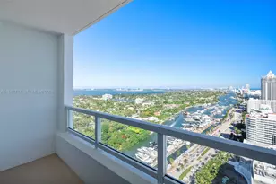 4401 Collins Ave, Miami Beach, FL 33140 - Photo 18