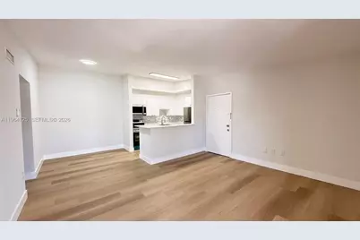 9705 Hammocks Blvd #201, Miami, FL 33196 - Photo 4