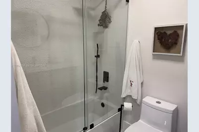 15896 Kilmarnock Dr #15896, Miami Lakes, FL 33014 - Photo 24