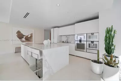 10201 Collins Ave #611, Bal Harbour, FL 33154 - Photo 12