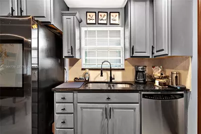 2771 NW 8th St, Pompano Beach, FL 33069 - Photo 8