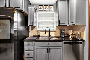 2771 NW 8th St, Pompano Beach, FL 33069 - Photo 8