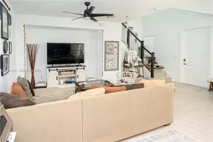11660 SW 13th Ct, Pembroke Pines, FL 33025 - Photo 12