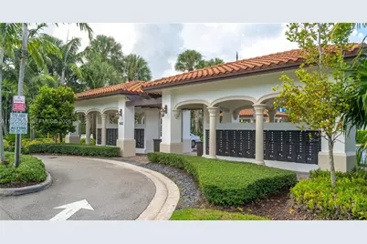 11660 SW 13th Ct, Pembroke Pines, FL 33025 - Photo 58