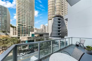 1050 Brickell Ave, Miami, FL 33131 - Photo 16