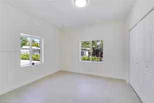 1139 NW 37th St, Miami, FL 33127 - Photo 16