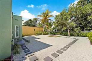 1139 NW 37th St, Miami, FL 33127 - Photo 20