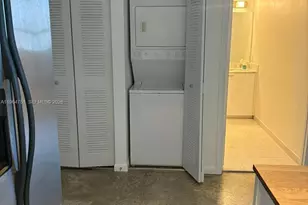 234 NE 3rd St, Miami, FL 33132 - Photo 4