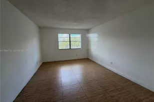 13685 NE 10th Ave, North Miami, FL 33161 - Photo 8