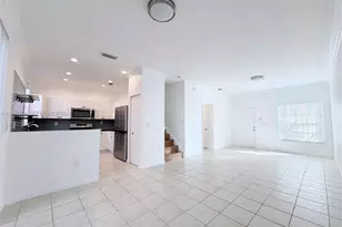 792 NW 170th Terrace, Pembroke Pines, FL 33028 - Photo 4