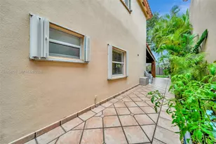 10880 NW 58th Terrace, Doral, FL 33178 - Photo 48