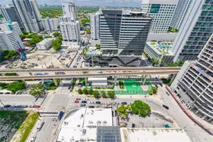 88 SW 7th St, Miami, FL 33130 - Photo 28