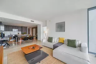 88 SW 7th St, Miami, FL 33130 - Photo 8