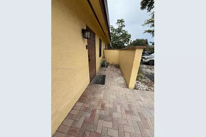 4403 NW 4th Ave #4403, Deerfield Beach, FL 33064 - Photo 2