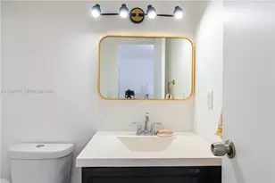 17021 N Bay Rd, Sunny Isles Beach, FL 33160 - Photo 10