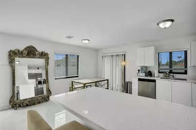 1712 NW 76th Ter #1712, Miami, FL 33147 - Photo 2
