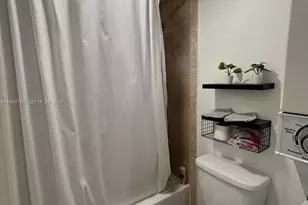 9365 Fontainebleau Blvd, Miami, FL 33172 - Photo 10