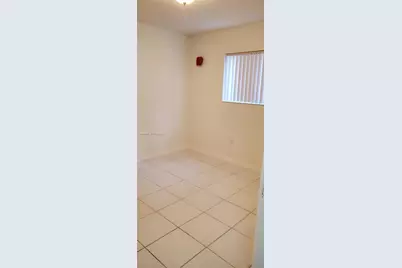 5420 W 21st Ct #108, Hialeah, FL 33016 - Photo 12