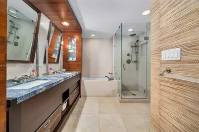 6799 Collins Ave #1102, Miami Beach, FL 33141 - Photo 14