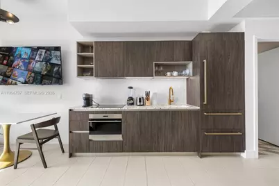 159 NE 6th St #4910, Miami, FL 33132 - Photo 10