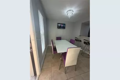 1955 NW 5th Pl #13, Miami, FL 33136 - Photo 4