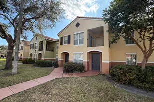 10354 S Fox Trail Rd S, Royal Palm Beach, FL 33411 - Photo 1