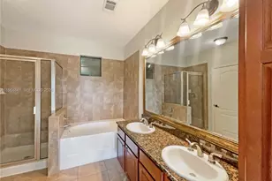 914 Charo Pkwy, Davenport, FL 33897 - Photo 6