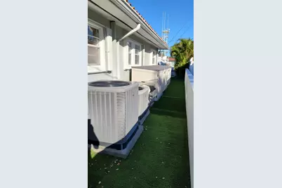 12945 Cherry Rd, North Miami, FL 33181 - Photo 12