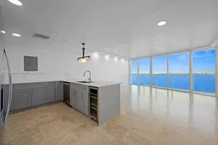 665 NE 25th St, Miami, FL 33137 - Photo 8