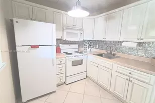 3000 Springdale Blvd, Palm Springs, FL 33461 - Photo 2