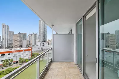 90 SW 3rd St #1608, Miami, FL 33130 - Photo 12