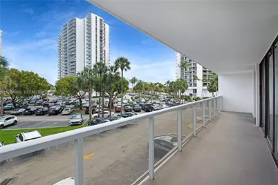 3731 N Country Club Dr #229, Aventura, FL 33180 - Photo 12