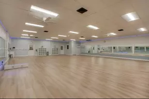 240 Lakeview Dr, Weston, FL 33326 - Photo 16