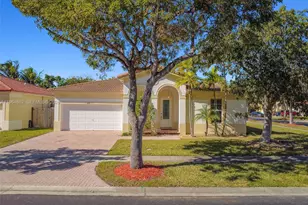 1492 NE 40th Ave, Homestead, FL 33033 - Photo 2