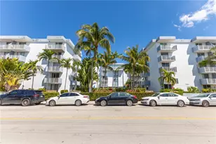 1801 S Treasure Dr, North Bay Village, FL 33141 - Photo 36