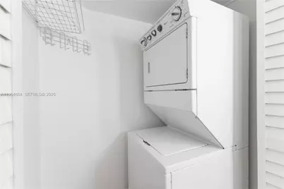 1801 S Treasure Dr #426, North Bay Village, FL 33141 - Photo 22