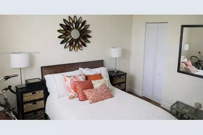 1801 S Treasure Dr #426, North Bay Village, FL 33141 - Photo 10