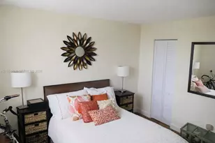 1801 S Treasure Dr, North Bay Village, FL 33141 - Photo 10