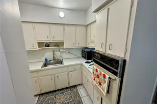 6580 Santona St, Coral Gables, FL 33146 - Photo 2