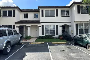 8715 SW 152nd Ave, Miami, FL 33193 - Photo 2