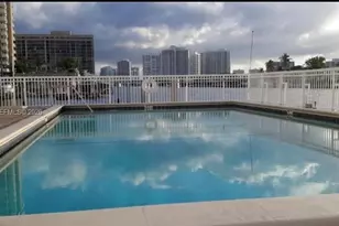 1913 S Ocean Dr, Hallandale Beach, FL 33009 - Photo 2